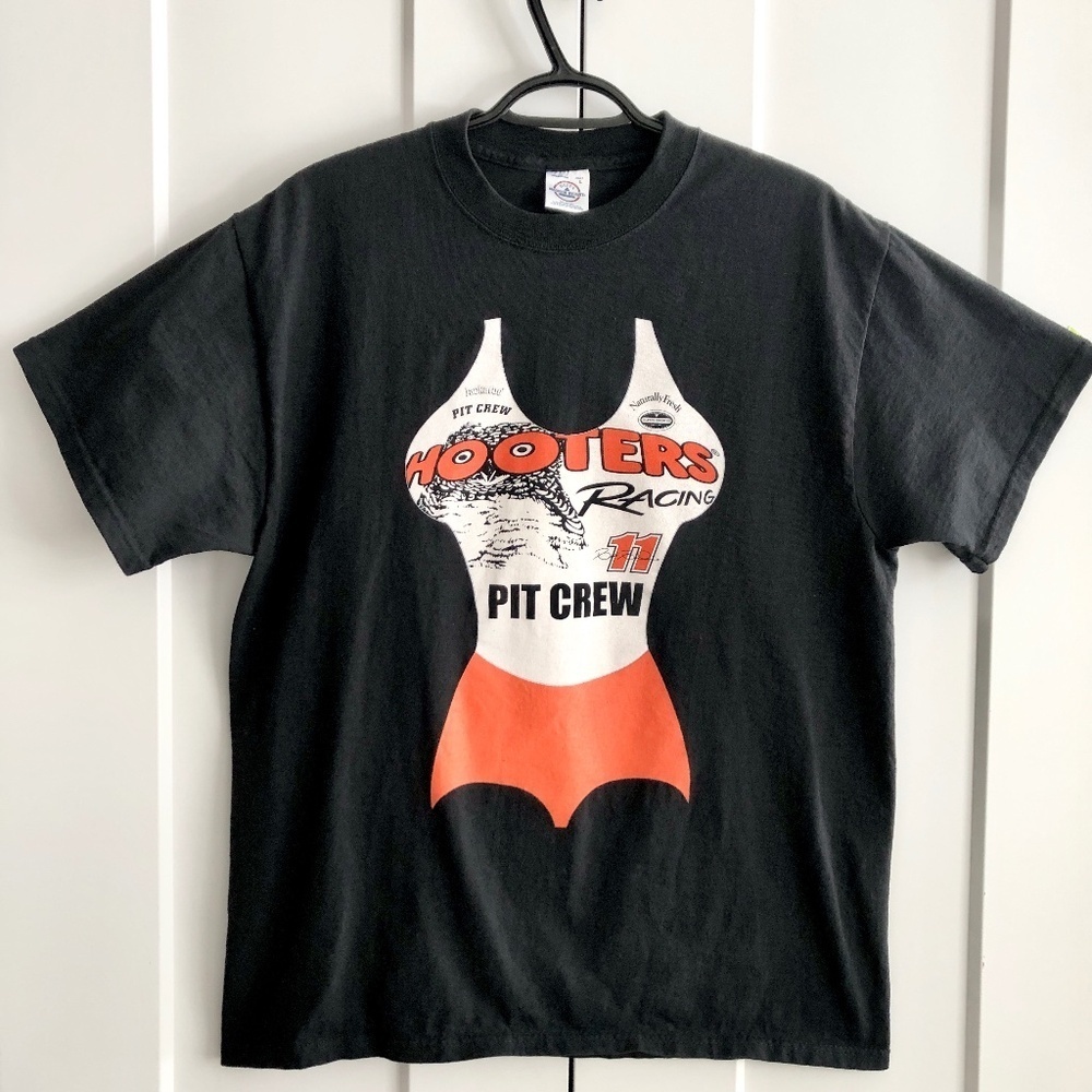 Hooters, Vintage, Racing, Pit Crew Owls, Mens T-Shirt, Black LRG, Good Condition